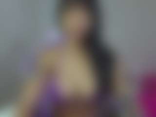 YazminRoyal's Live Sex Cam Show