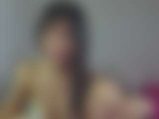 YazminRoyal's Live Sex Cam Show