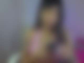 YazminRoyal's Live Sex Cam Show