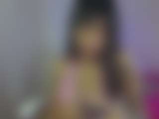 YazminRoyal's Live Sex Cam Show