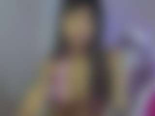 Live cam show with YazminRoyal - Living Room on WildCum