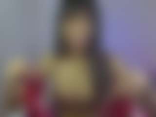 Live cam show with YazminRoyal - Blow on intimatelivegirls.com
