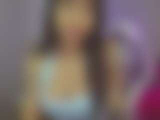 YazminRoyal's Live Sex Cam Show