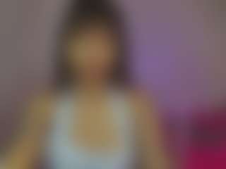 YazminRoyal's Live Sex Cam Show