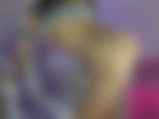 YazminRoyal's Live Sex Cam Show