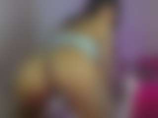 YazminRoyal's Live Sex Cam Show