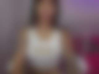 YazminRoyal's Live Sex Cam Show