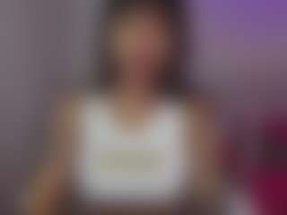 YazminRoyal's Live Sex Cam Show