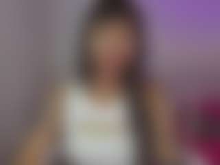YazminRoyal's Live Sex Cam Show
