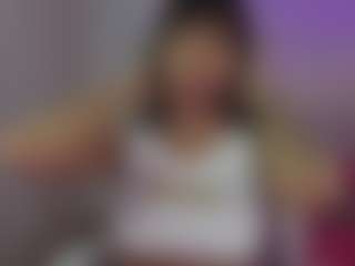 YazminRoyal's Live Sex Cam Show