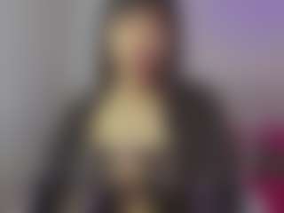 YazminRoyal's Live Sex Cam Show
