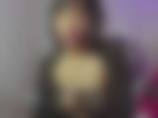 YazminRoyal's Live Sex Cam Show