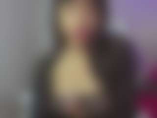 YazminRoyal's Live Sex Cam Show