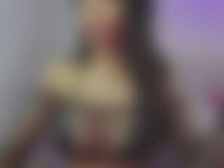 YazminRoyal's Live Sex Cam Show
