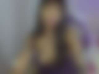 Show de cam en vivo con YazminRoyal - Solo en Camsoda