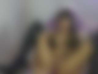 YazminRoyal's Live Sex Cam Show