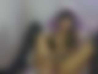 YazminRoyal's Live Sex Cam Show