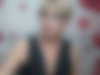 Live cam show with EllaBonito - Glasses on Camsoda