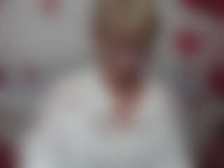 EllaBonito's Live Sex Cam Show