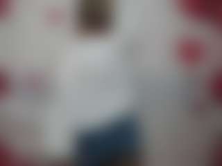 Live cam show with EllaBonito - Small Tits on Gym Cam Girls