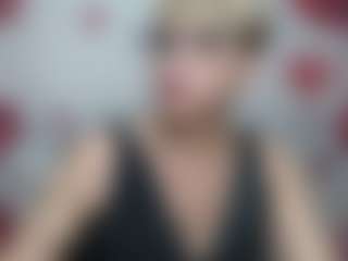 Live cam show with EllaBonito - Petite on Cam Slut