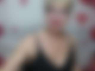 Live cam show with EllaBonito - Petite on Camsoda