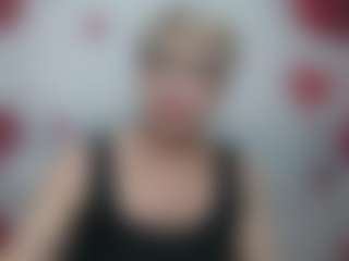 Live cam show with EllaBonito - Petite on Camsoda