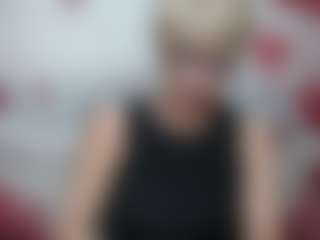 Live cam show with EllaBonito - Control on Dolls Live
