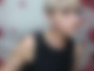 Live cam show with EllaBonito - Full Nudity on TeamSkeetLive