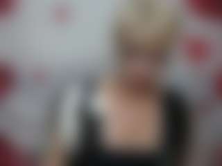 Live cam show with EllaBonito - Petite on Camsoda