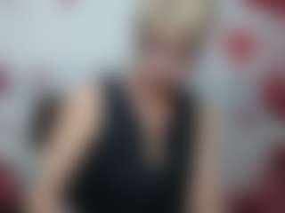 EllaBonito's Live Sex Cam Show
