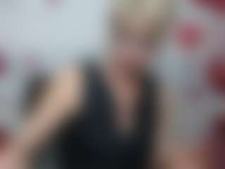 EllaBonito's Live Sex Cam Show