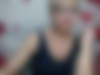 Live cam show with EllaBonito - Pov on CamClone