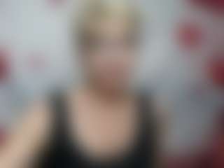 Live cam show with EllaBonito - Control on madthumbs