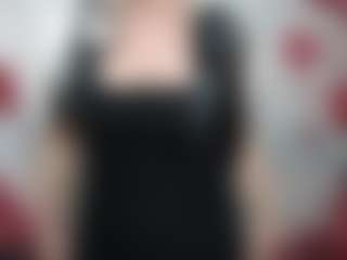 Live cam show with EllaBonito - Petite on Camsoda