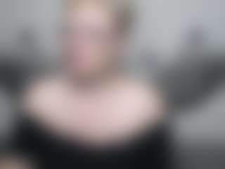 Show de câmera ao vivo com EmiliaGree - Flashing no Camsoda