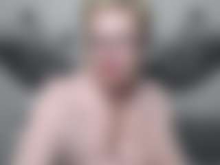 EmiliaGree's Live Sex Cam Show