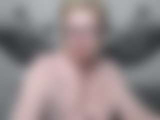 EmiliaGree's Live Sex Cam Show