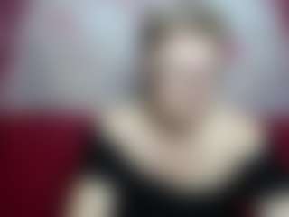 Live cam show with EmiliaGree - Solo on iamadamtest123.com