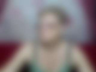 Live cam show with EmiliaGree - Chubby on Soda Cam
