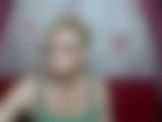 Live cam show with EmiliaGree - Bedroom Brown Hair on Mixed Magazine Live