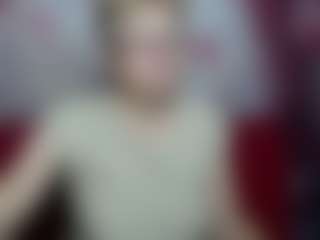Live cam show with EmiliaGree - Facial Piercings on CamwithHer