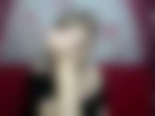 Live cam show with EmiliaGree - Domination on madthumbs