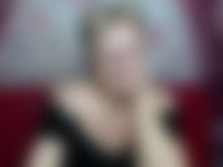 EmiliaGree's Live Sex Cam Show