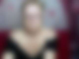 Live cam show with EmiliaGree - BBW on madthumbs