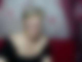 Live cam show with EmiliaGree - Solo on Camsoda