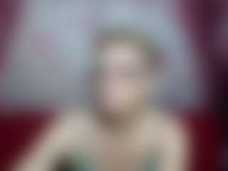 EmiliaGree's Live Sex Cam Show