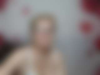 EmiliaGree's Live Sex Cam Show
