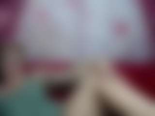 Live cam show with EmiliaGree - BBW Big Tits on makecum.org