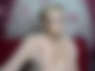 Live cam show with EmiliaGree - Amateur Brown Hair on Fling VIP Chat